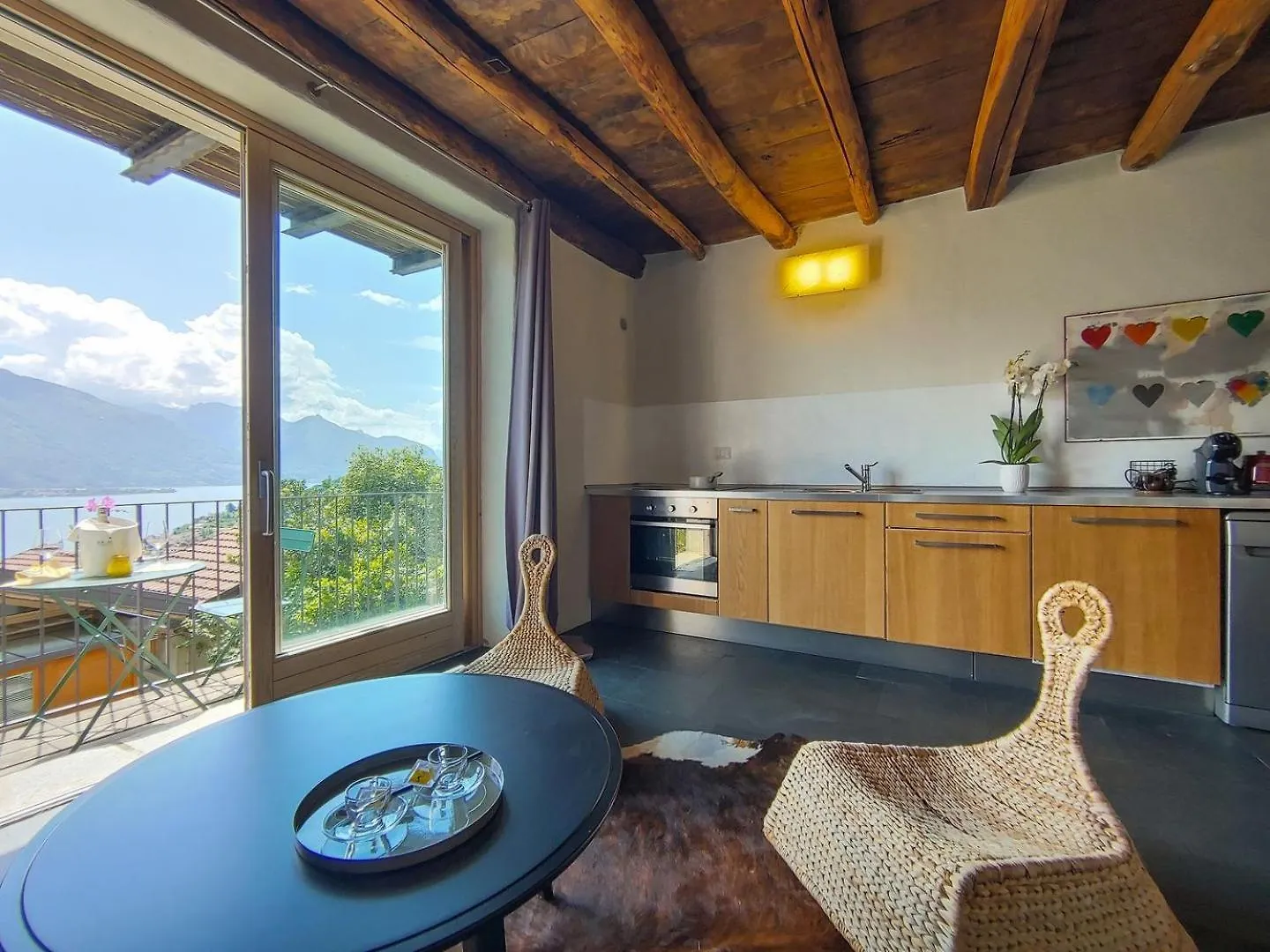 Sunrise'S Lodge Pianello Del Lario アパート